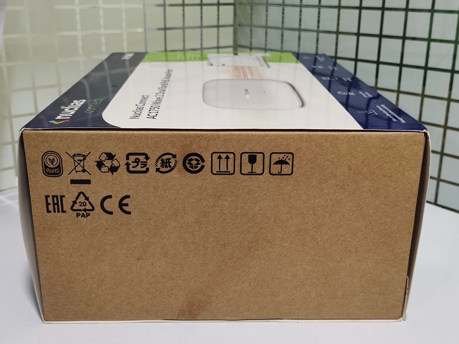 D-LINK DAP-2680 AC1750 Wave 2 Dual-Band PoE Access Point D-LINK DAP-2680 AC1750 Wave 2 Dual-Band PoE Access Point