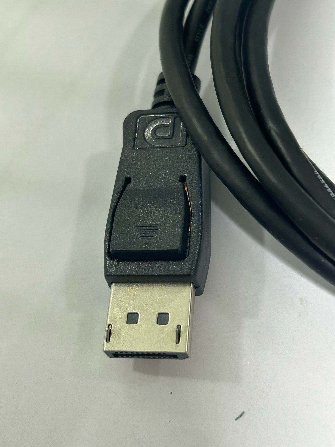 1.8mtr Mini DisplayPort to DisplayPort Cable 1.8mtr Mini DisplayPort to DisplayPort Cable
