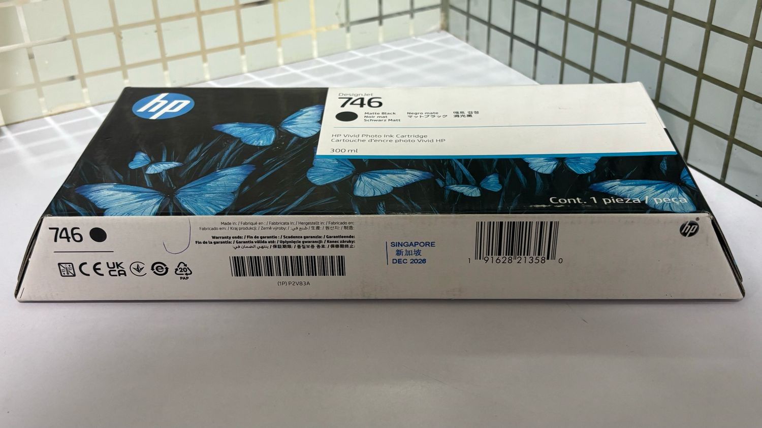 HP 746 Matte Black DesignJet Ink Cartridge, 300ml (P2V83A) HP 746 Matte Black DesignJet Ink Cartridge, 300ml (P2V83A)