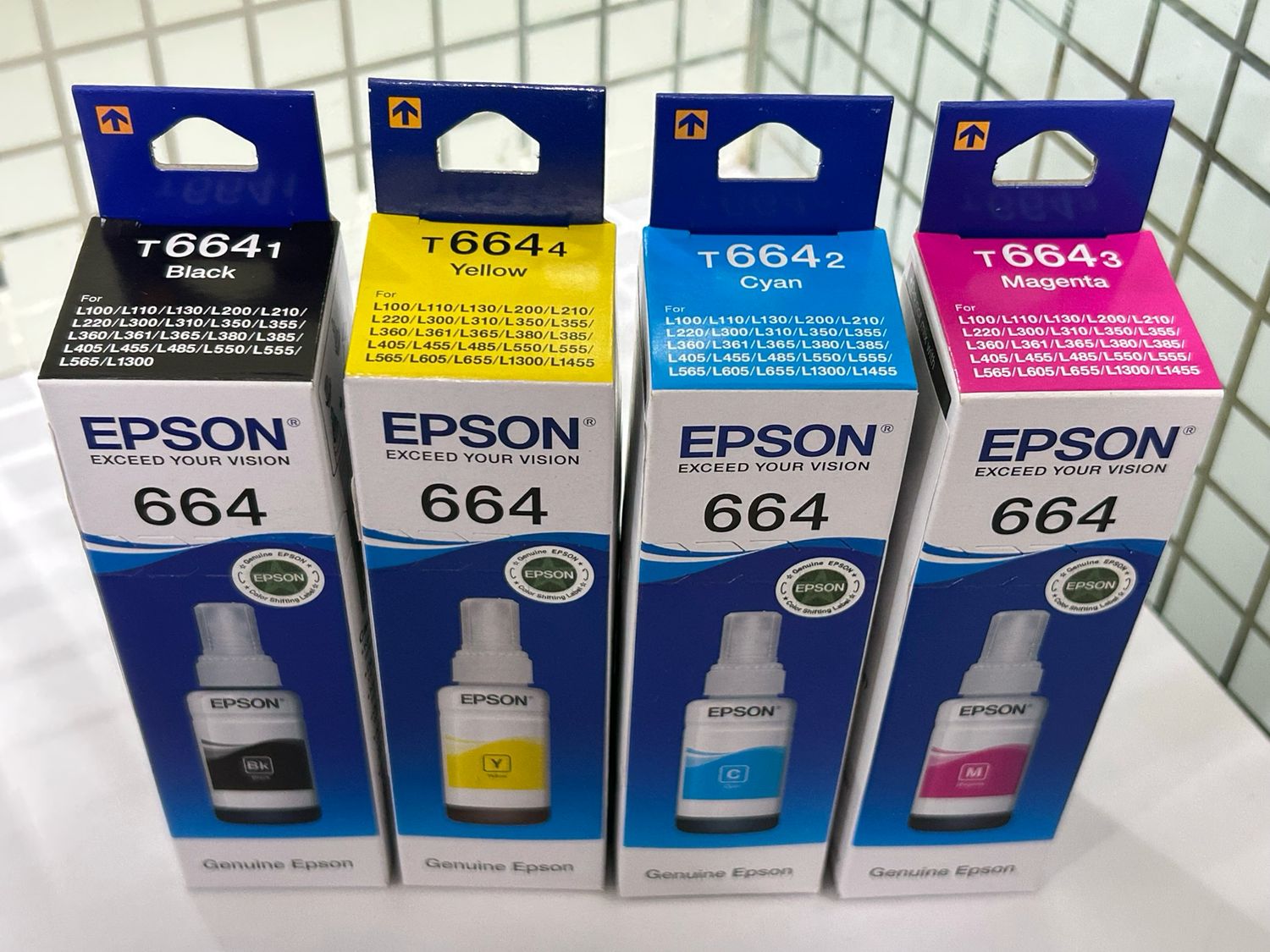 Epson 664 set of 4 bottle (L550, L555, L565, L605, L655, L1300) Epson 664 set of 4 bottle (L550, L555, L565, L605, L655, L1300)