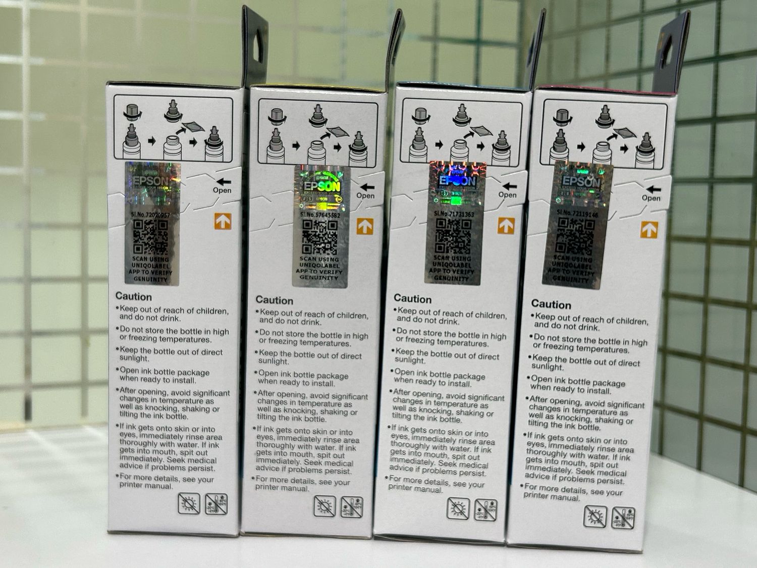 Epson 664 set of 4 bottle (L550, L555, L565, L605, L655, L1300) Epson 664 set of 4 bottle (L550, L555, L565, L605, L655, L1300)