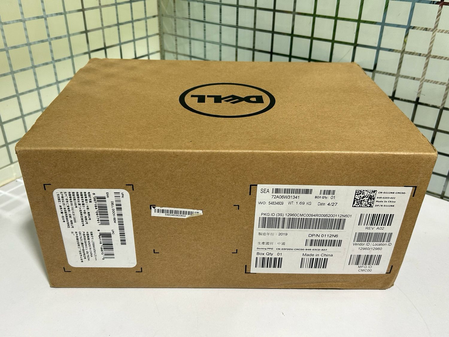 Dell WD15 Monitor Dock 4K with 180W Adapter Dell WD15 Monitor Dock 4K with 180W Adapter