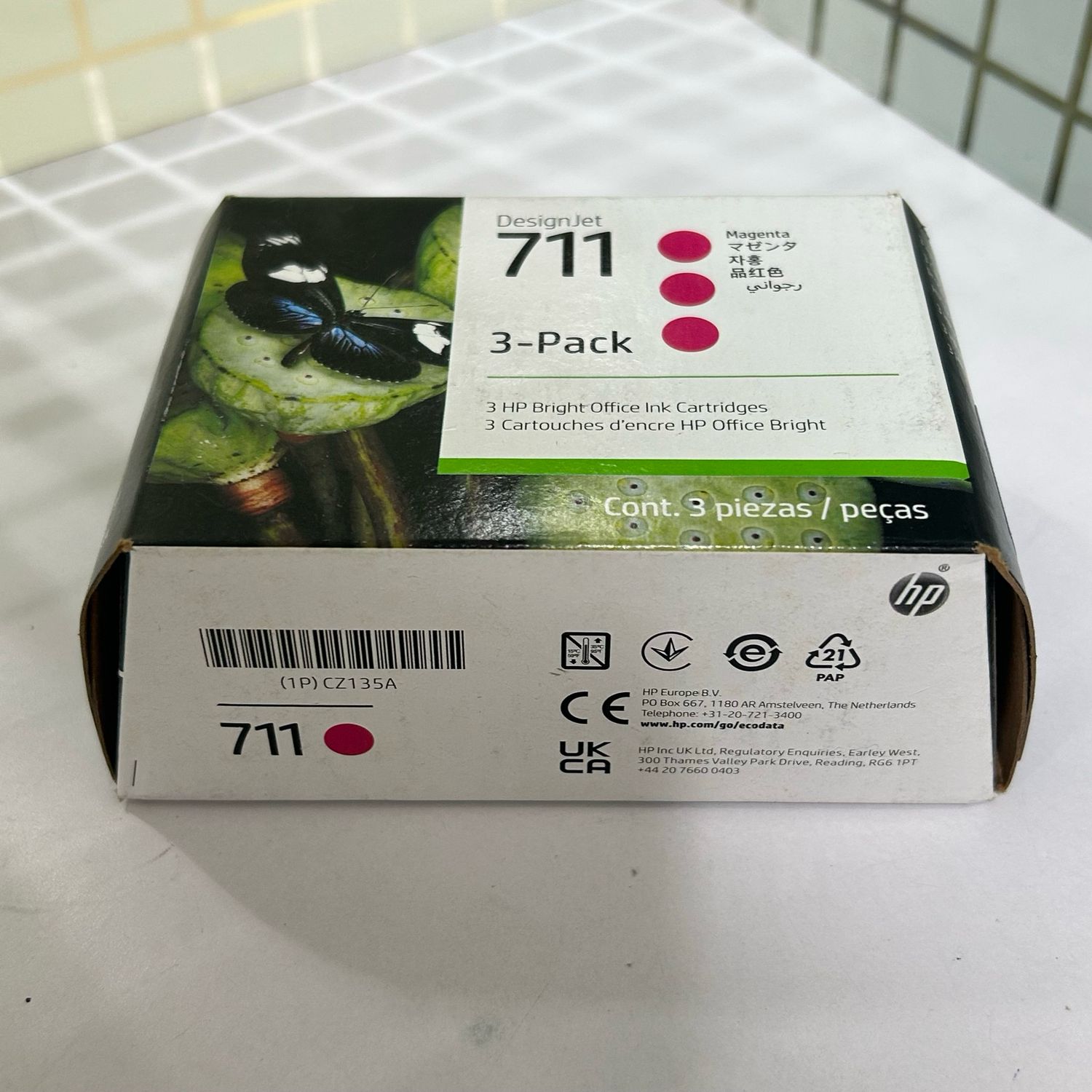 HP DesignJet 711 Magenta Ink Cartridge, 3-Pack (CZ135A) HP DesignJet 711 Magenta Ink Cartridge, 3-Pack (CZ135A)