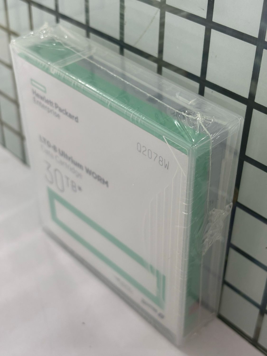 HPE LTO‑8 Ultrium 30TB WORM Data Cartridge HPE LTO‑8 Ultrium 30TB WORM Data Cartridge