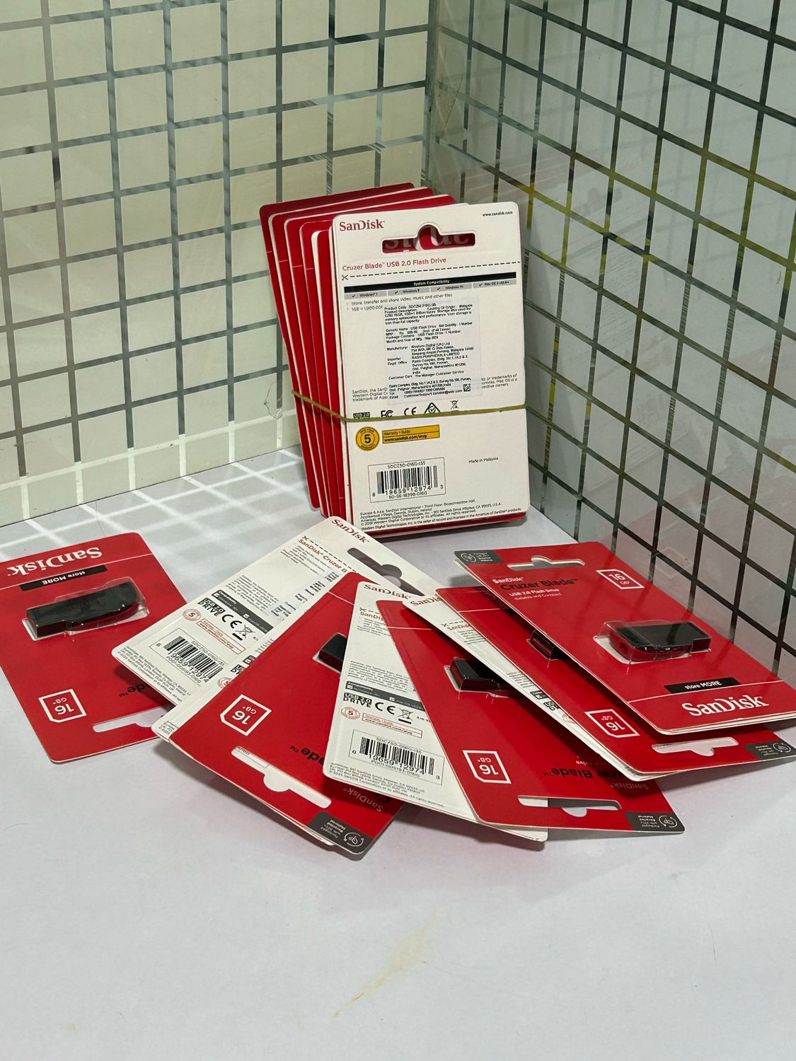 SanDisk 16GB Pen Drive, Cruzer Blade