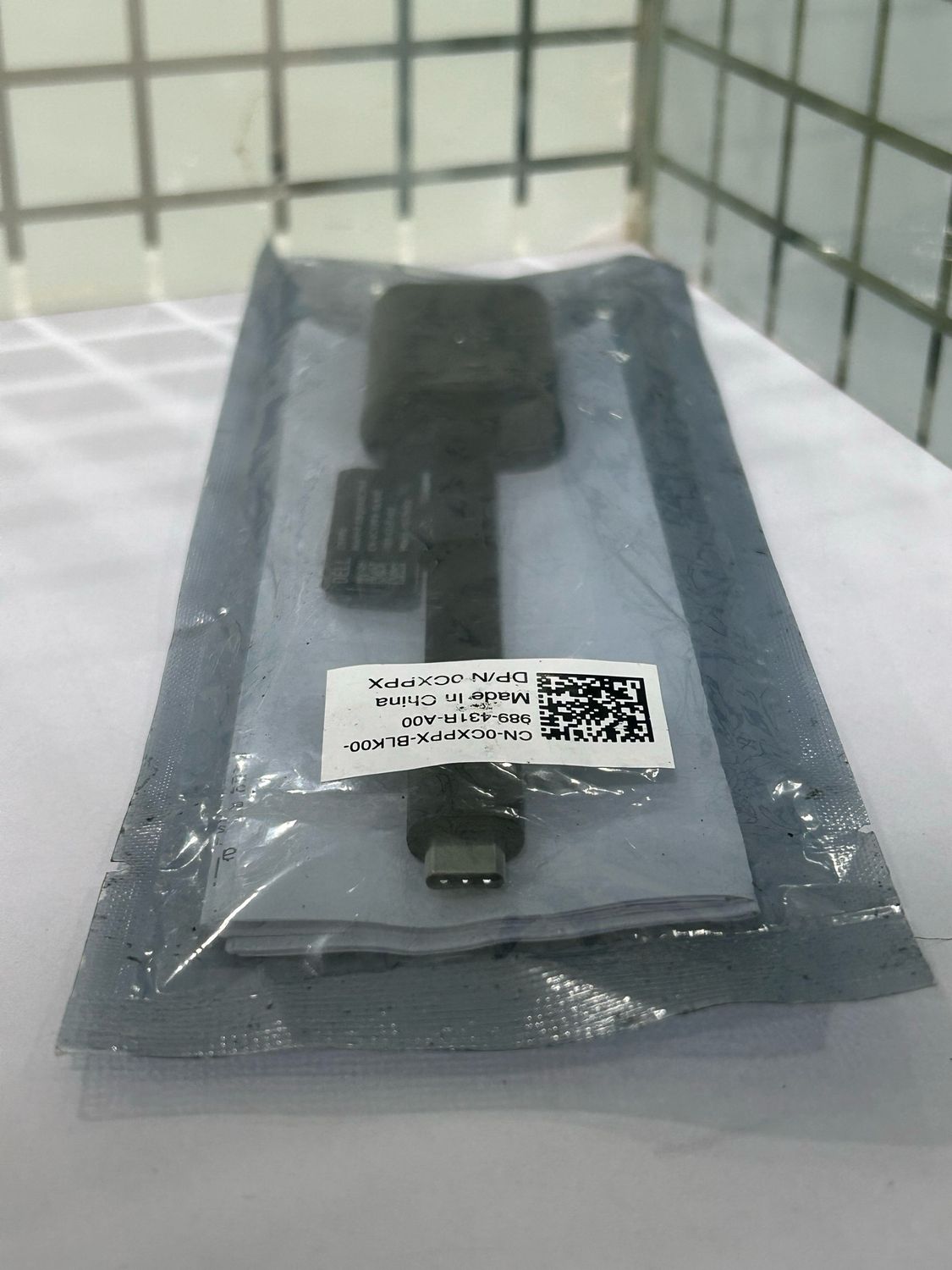 Dell USB-C to VGA Adapter