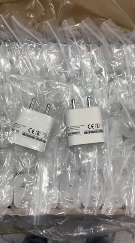 New, Apple 20W USB-C Power Adapter