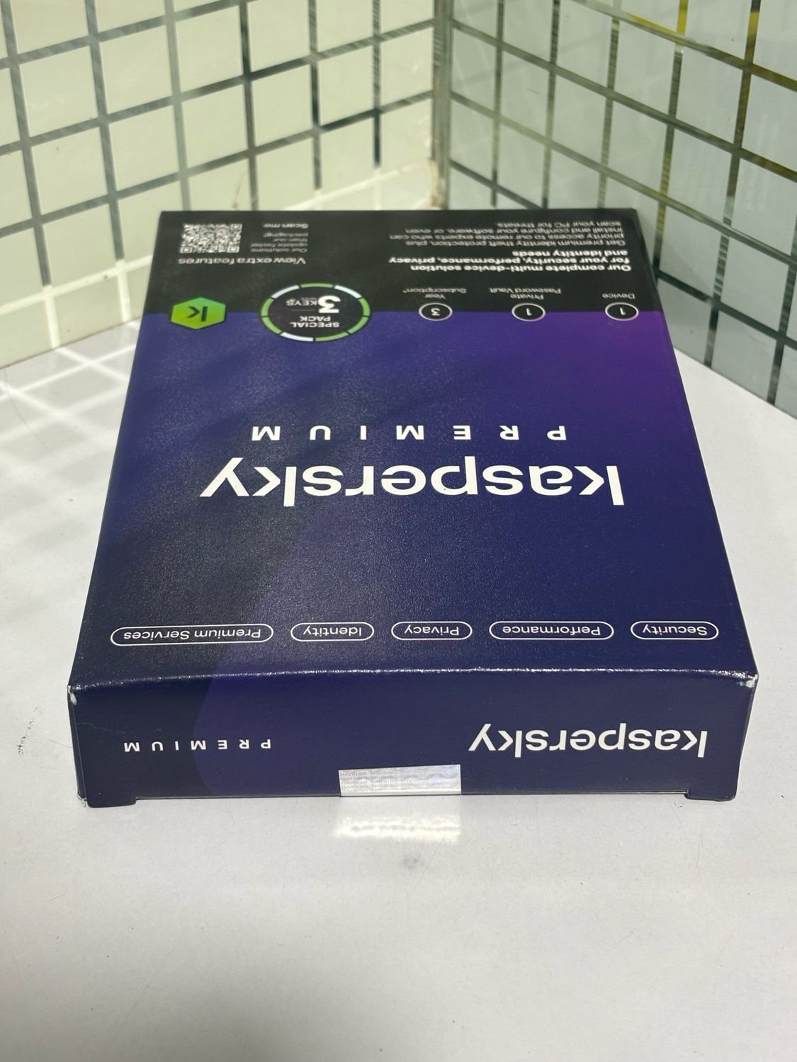 New, 3 User, 1 Year, Kaspersky Premium (total security)