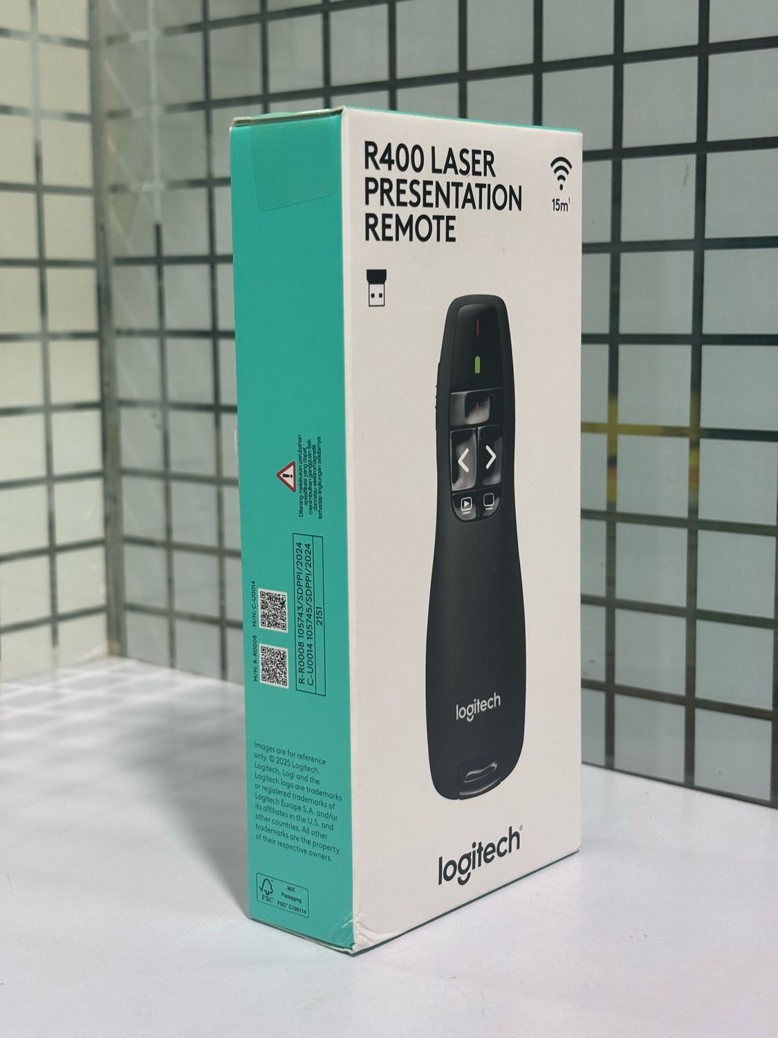 Logitech R400 Wireless Presenter Remote Control