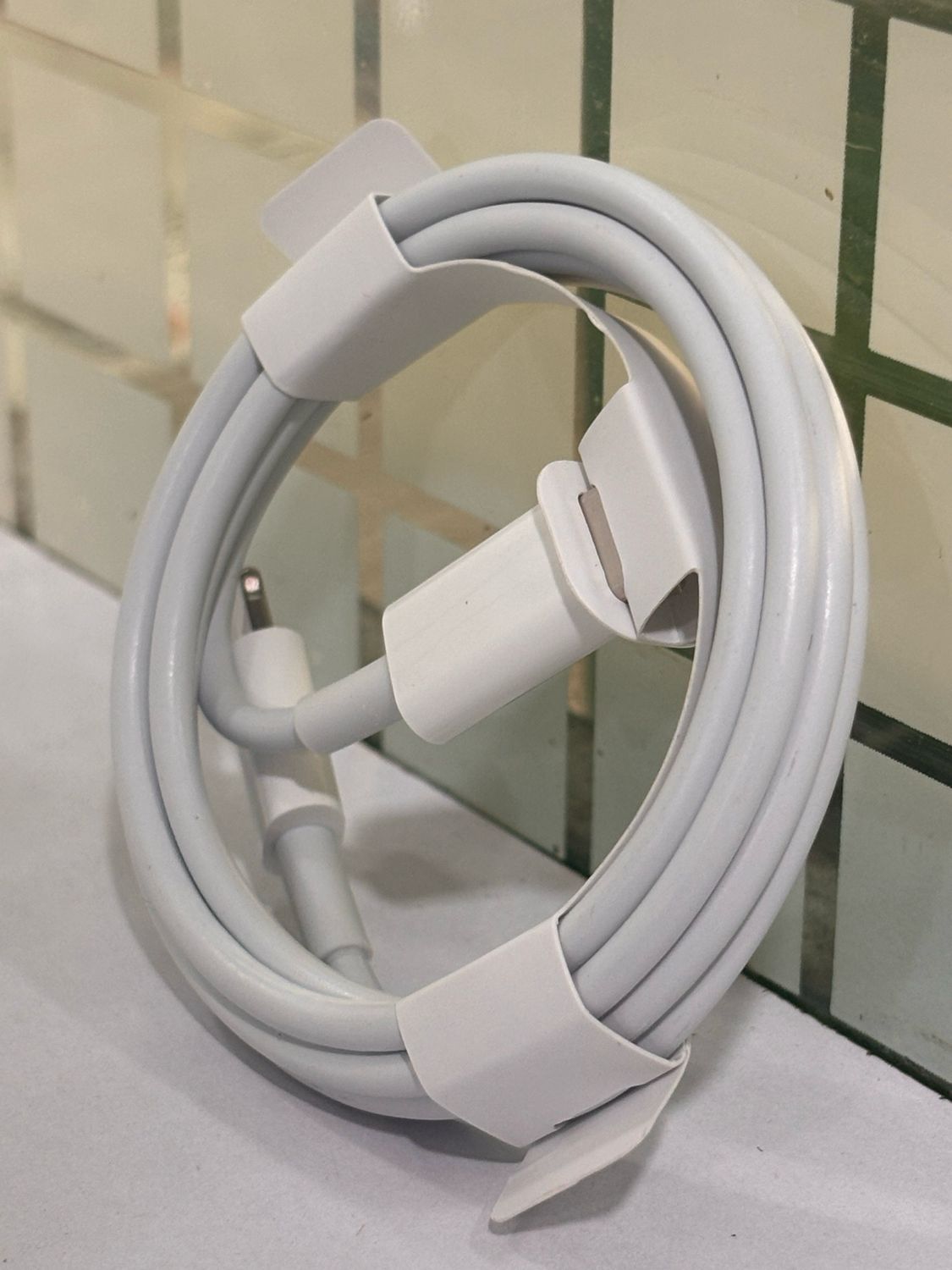 Apple 1mtr Type-C to Lightning Cable Apple 1mtr Type-C to Lightning Cable