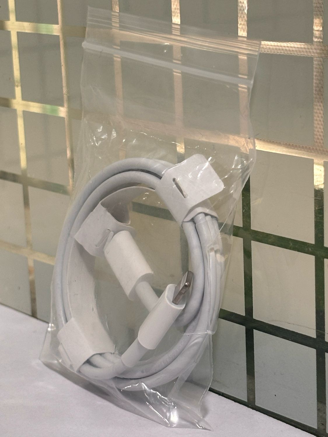 Apple 1mtr Type-C to Lightning Cable Apple 1mtr Type-C to Lightning Cable