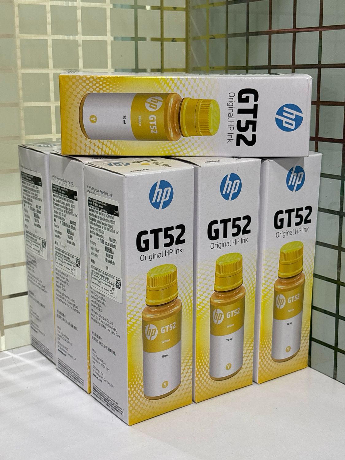 HP GT52 Yellow ink Bottle HP GT52 Yellow ink Bottle