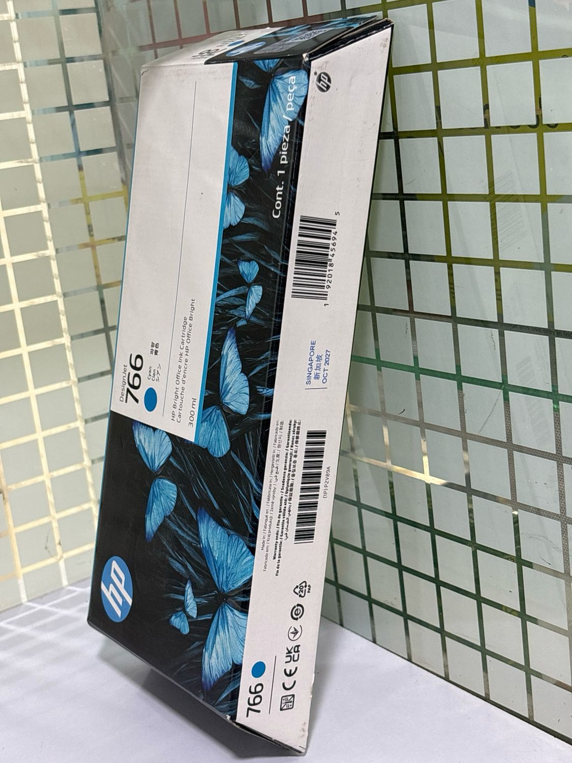 HP DesignJet 766 / 766B Ink Cartridge, Cyan, 300ml HP DesignJet 766 / 766B Ink Cartridge, Cyan, 300ml