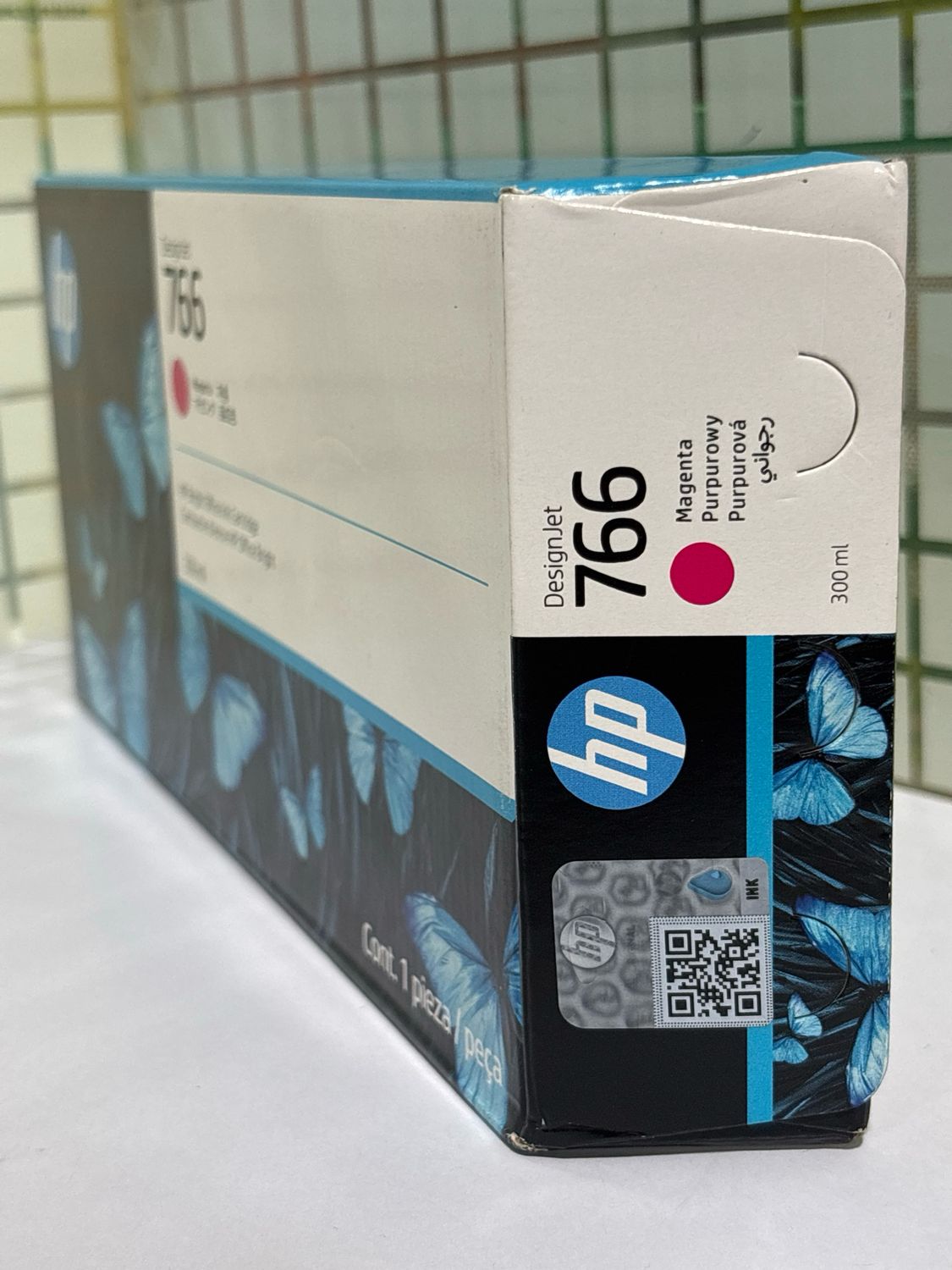 HP DesignJet 766 / 766B Ink Cartridge, Magenta, 300ml HP DesignJet 766 / 766B Ink Cartridge, Magenta, 300ml