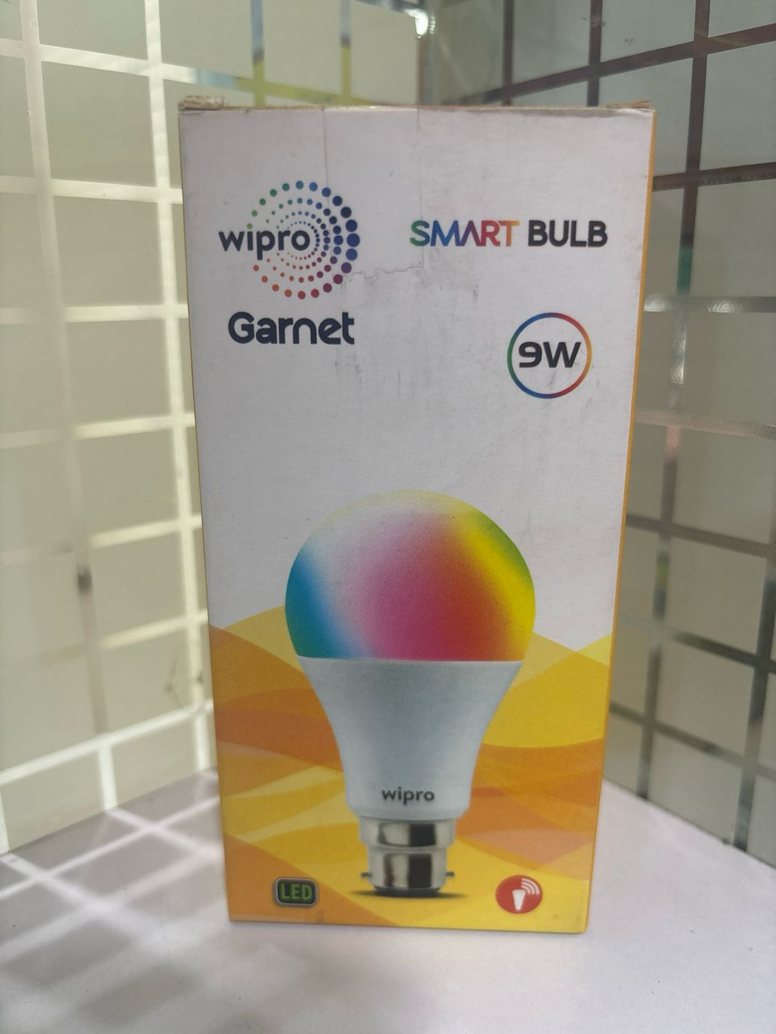 Wipro Smart Bulb NS9300 9-Watt B22 WiFi Enabled Wipro Smart Bulb NS9300 9-Watt B22 WiFi Enabled