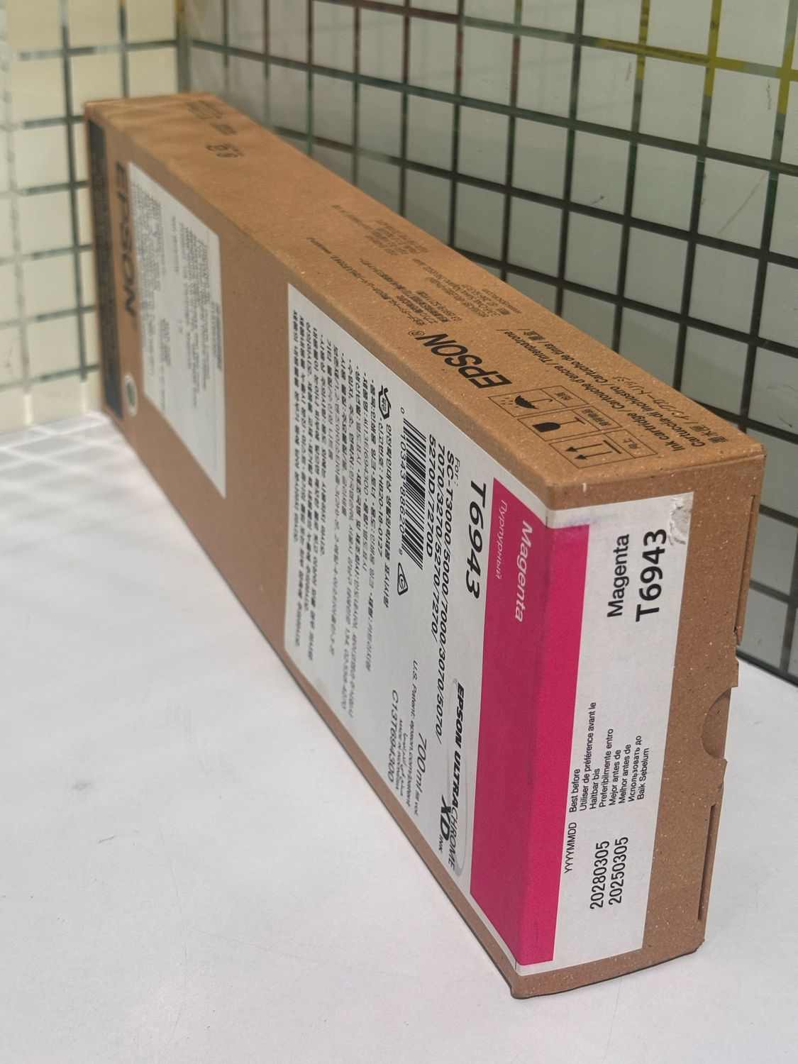 Epson T6943 Ink Cartridge, Magenta, 700ml Epson T6943 Ink Cartridge, Magenta, 700ml