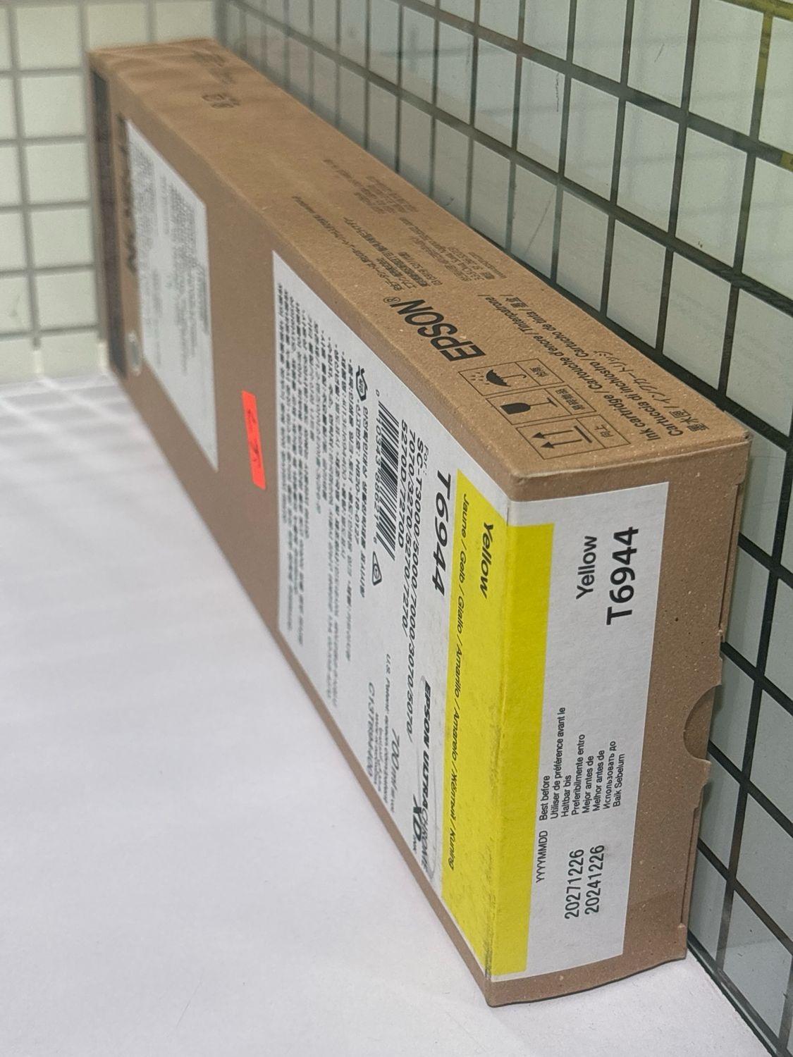 Epson T6944 Ink Cartridge, Yellow, 700ml Epson T6944 Ink Cartridge, Yellow, 700ml