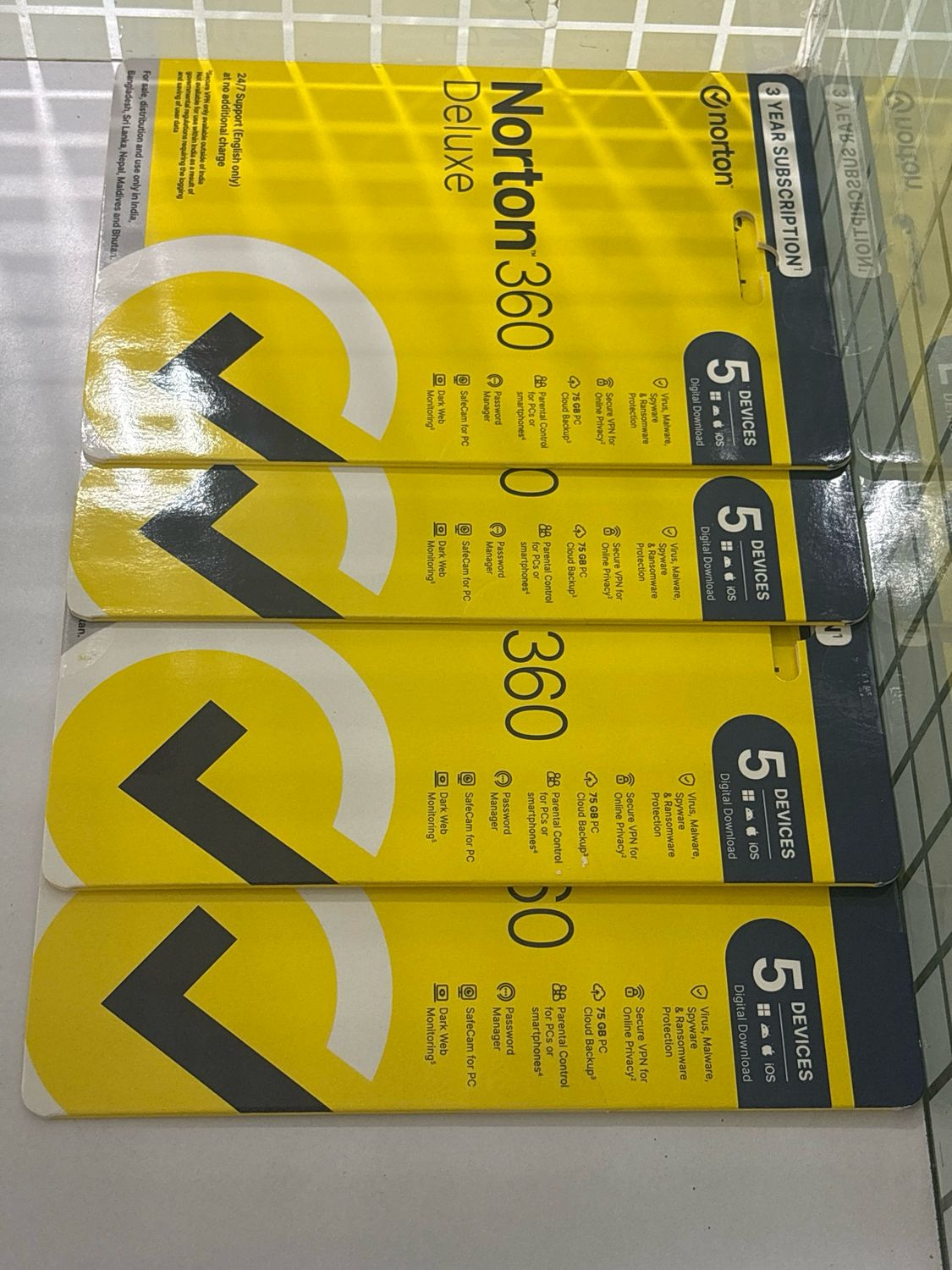 5 User, 3 Year, Norton 360 Deluxe Total Security