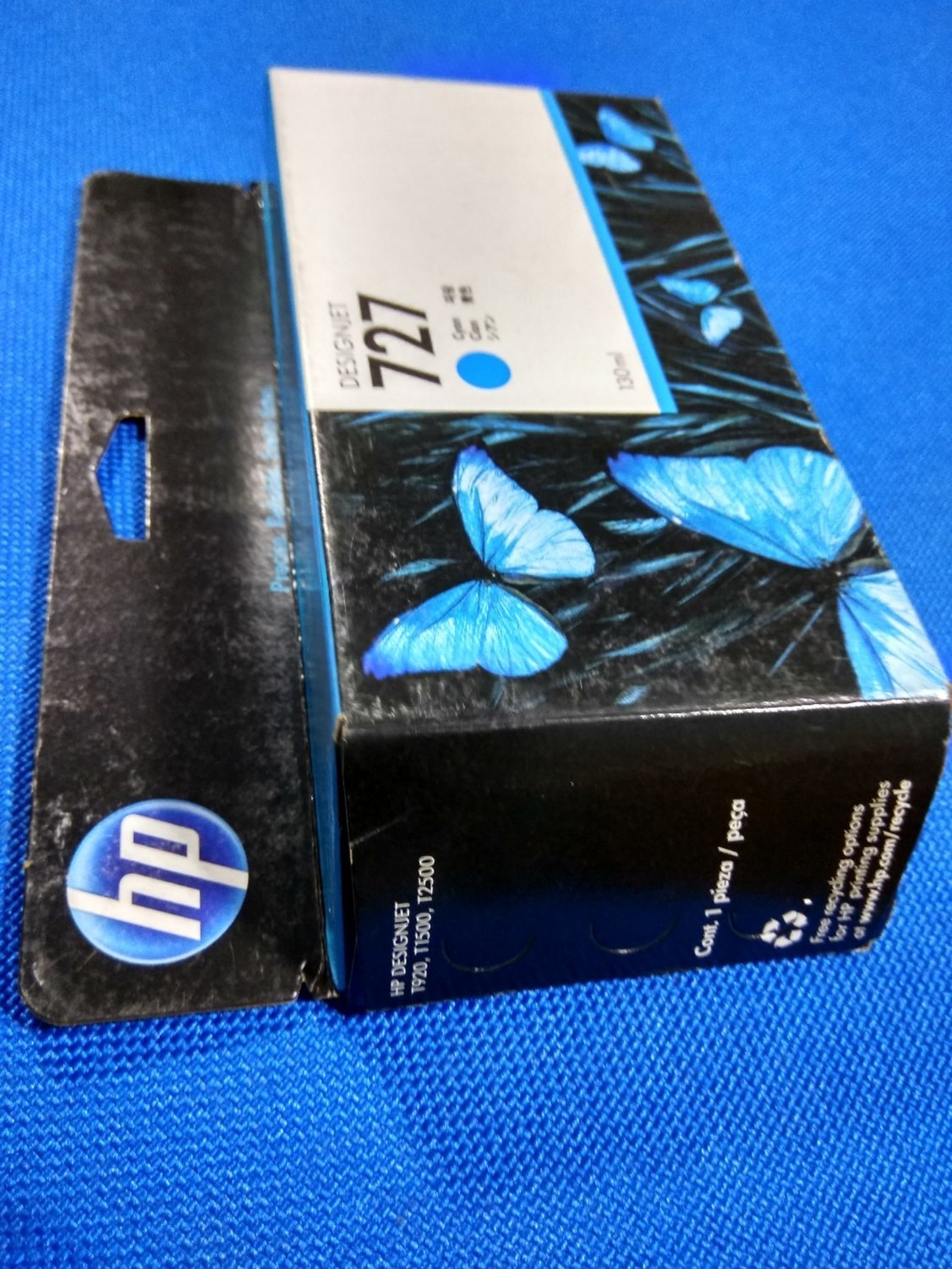 HP DesignJet 727 / 727B Cyan Ink Cartridge, 130ml (B3P19A) HP DesignJet 727 / 727B Cyan Ink Cartridge, 130ml (B3P19A)