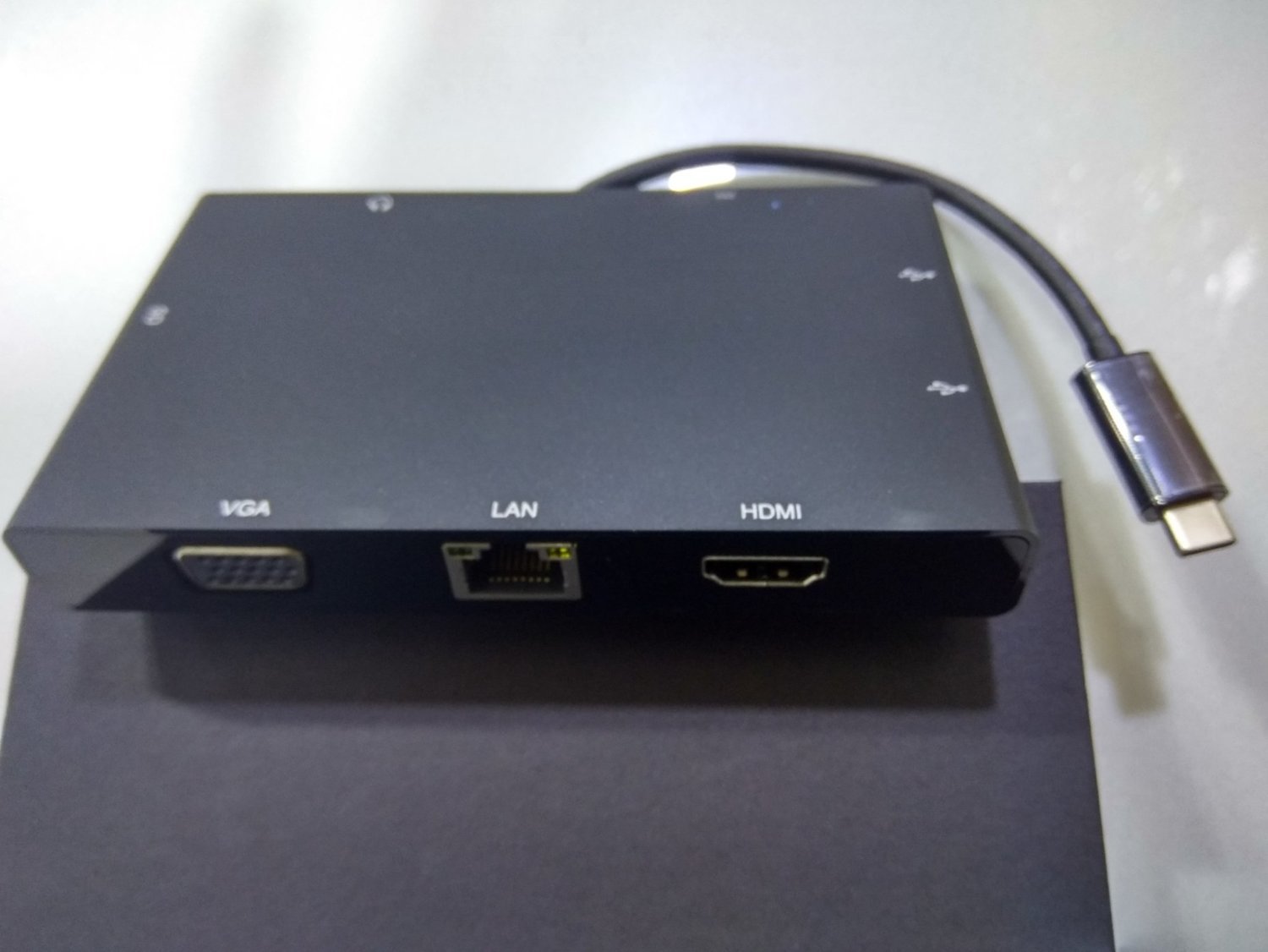 8 in 1 USB C Hub Multi-Port Type C Adapter Dongle 8 in 1 USB C Hub Multi-Port Type C Adapter Dongle