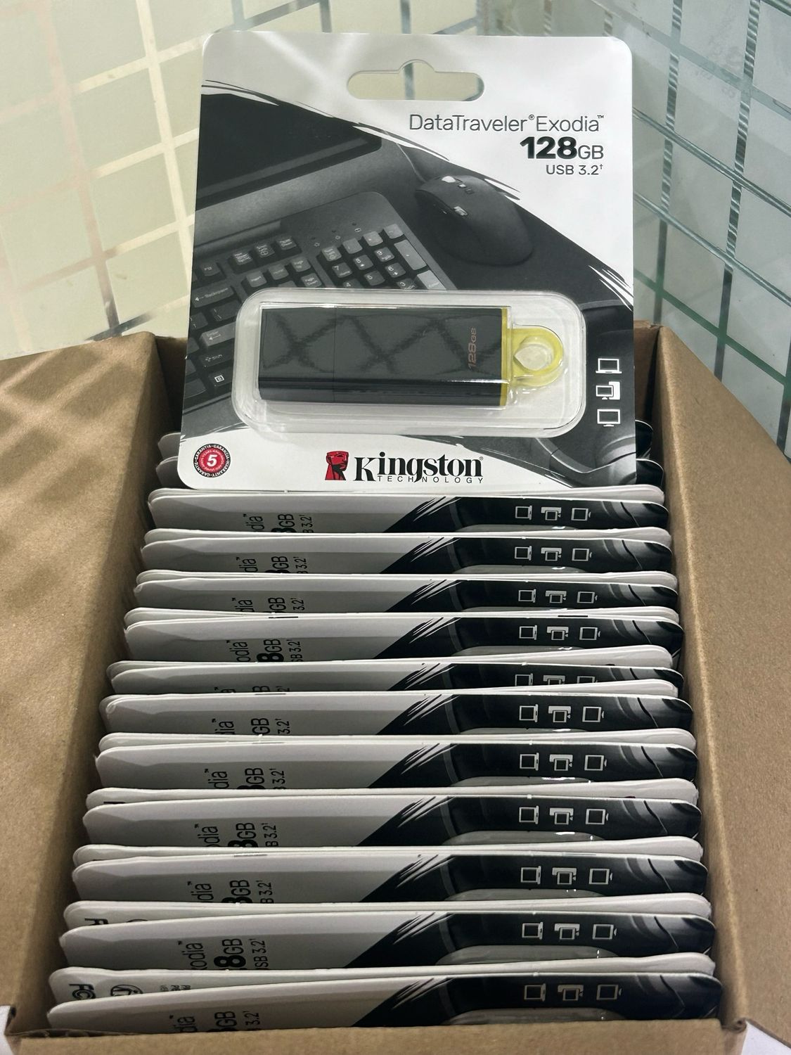 Kingston 128GB Pen Drive 3.2, Exodia