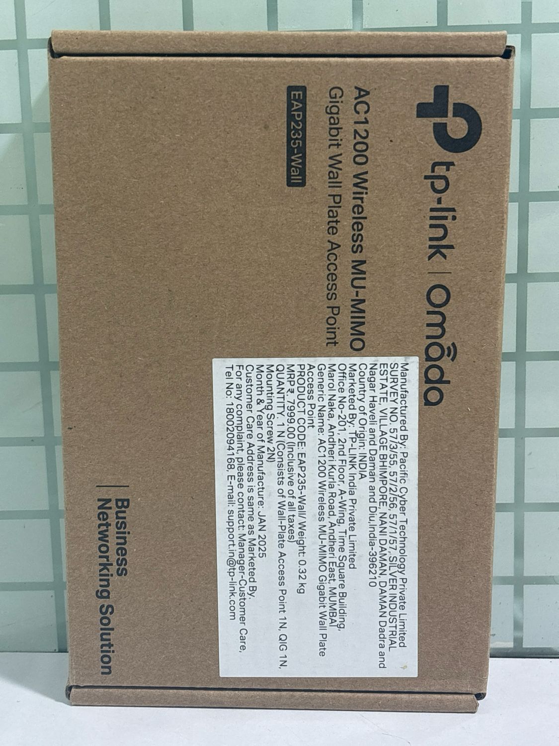 TP-Link EAP235-Wall Plate Access Point TP-Link EAP235-Wall Plate Access Point