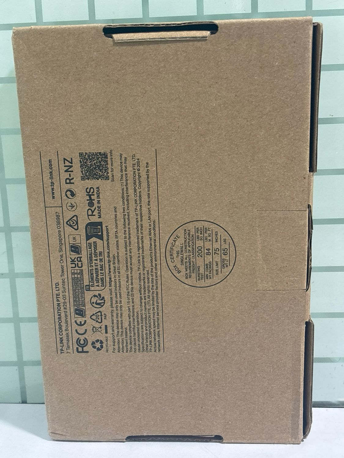 TP-Link EAP235-Wall Plate Access Point TP-Link EAP235-Wall Plate Access Point