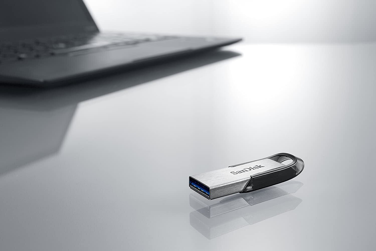 SanDisk 64GB Ultra Flair 3.0 USB Flash Drive