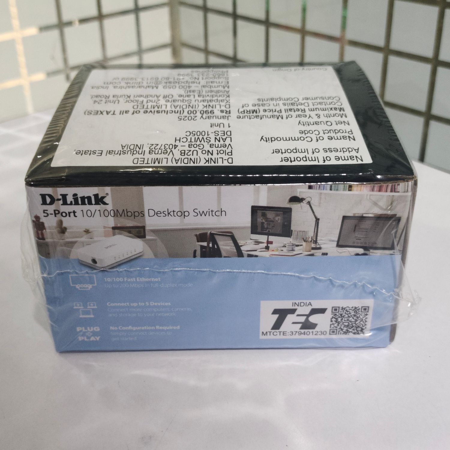 Dlink DES-1005C 5-Port Network Switch Dlink DES-1005C 5-Port Network Switch