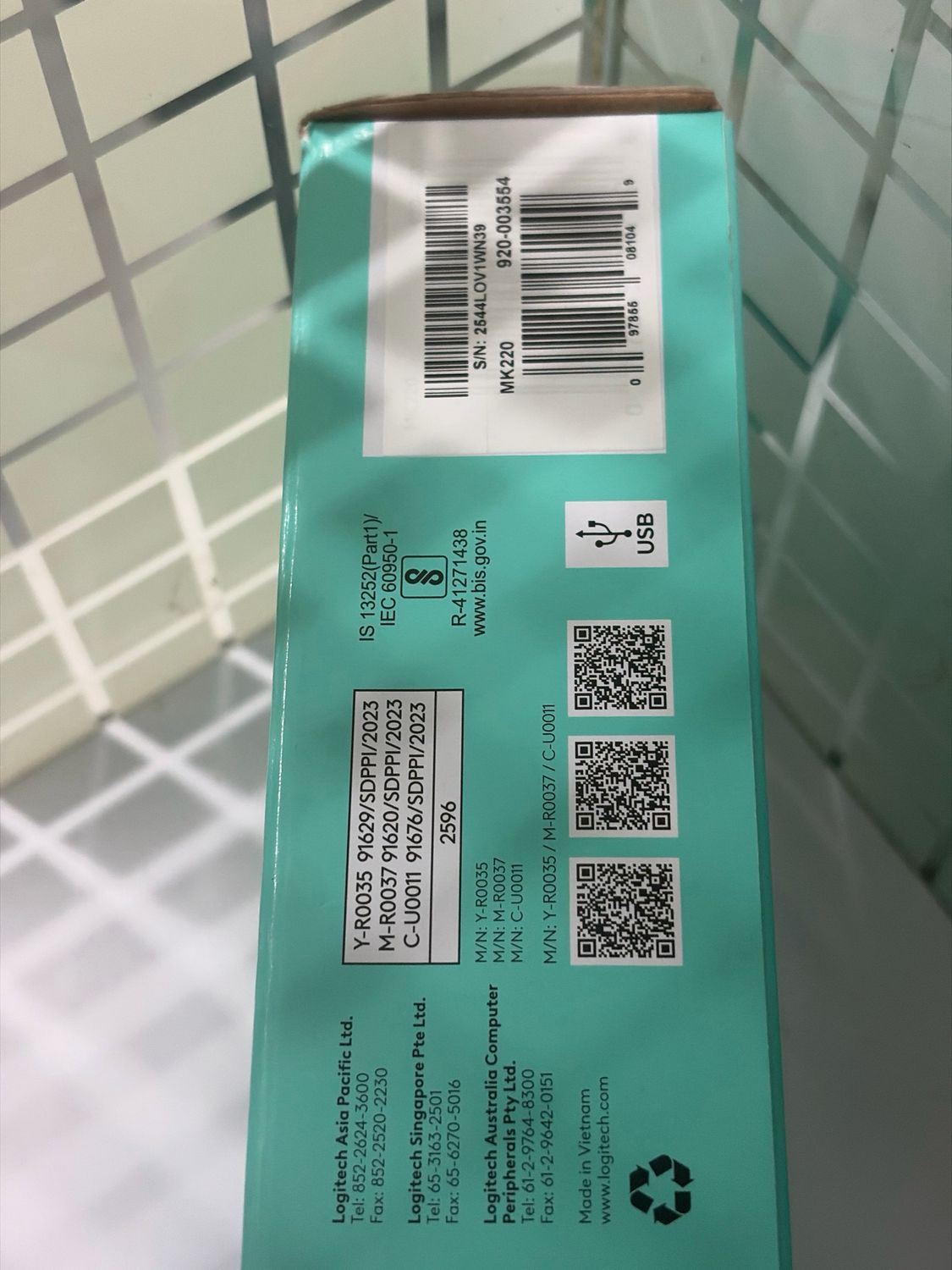 Logitech MK220 Small Wireless Keyboard Mouse