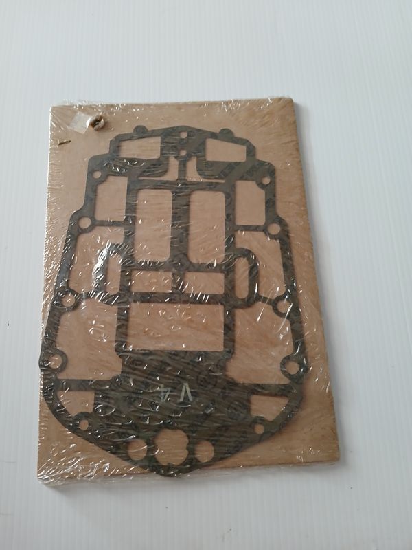 Base Gasket.- V4  0343853