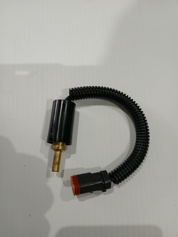Oil Pressure Switch  5001234