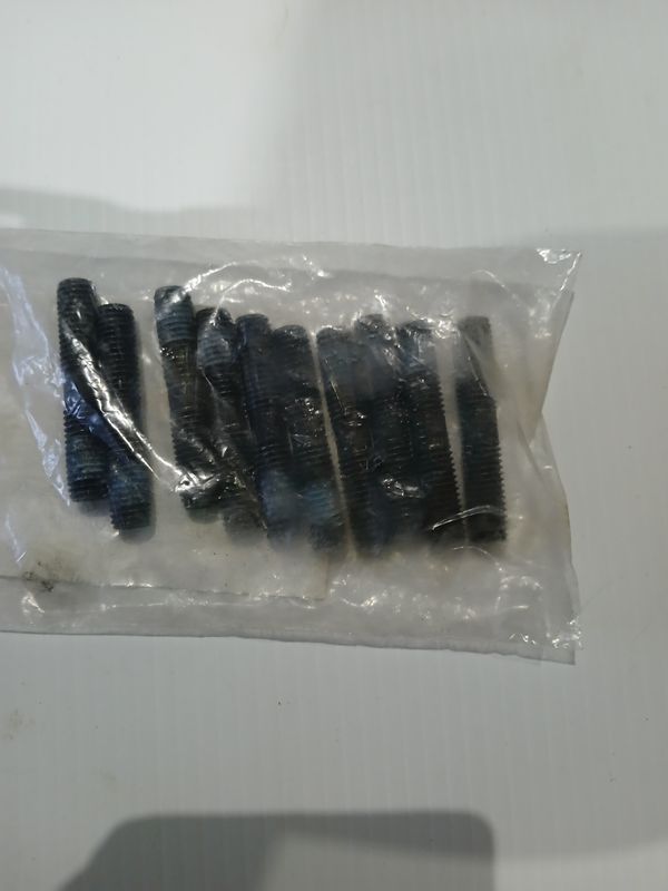 Stud, M10 - Pack of 10  0355232