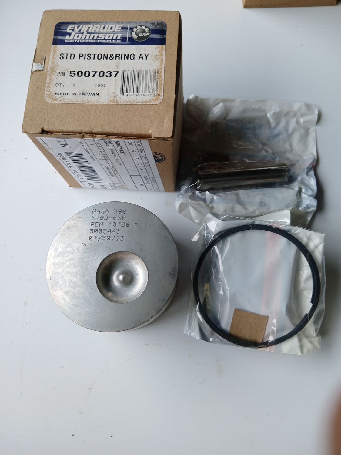 STD Piston & Ring Ay  5007037