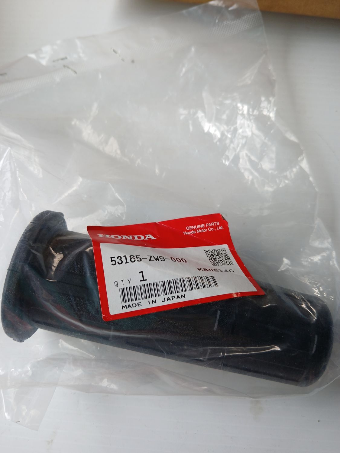 Grip, Rubber  53165-ZW9-000