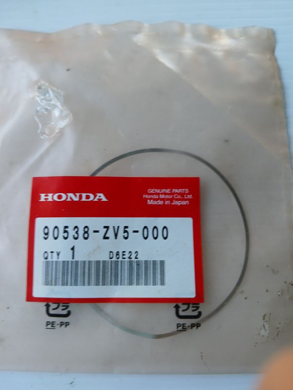 Shim A, Bevel R  90538-ZV5-000