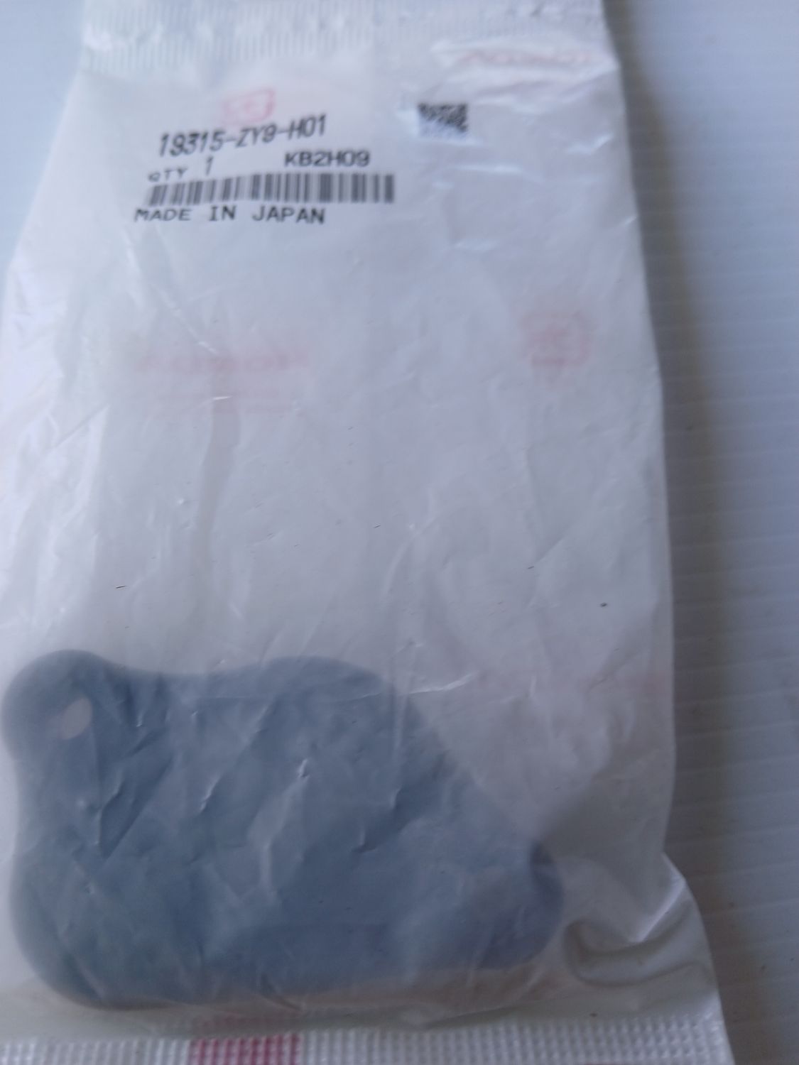 Thermostat Cover   19315-ZY9-H01