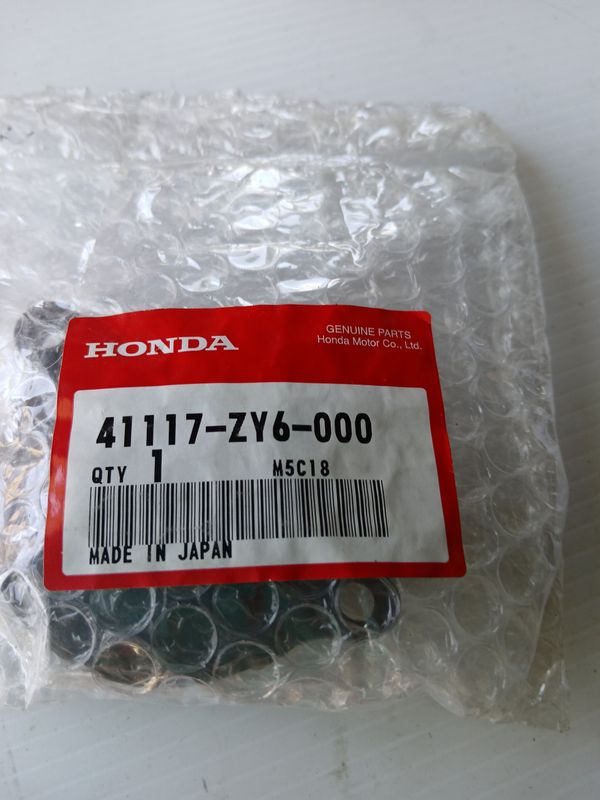 Housing, Water Seal  41117-ZY6-000