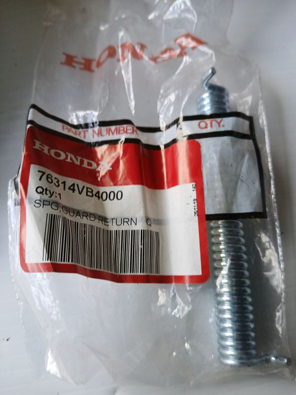 Spring, Guard Return  76314-VB4-000