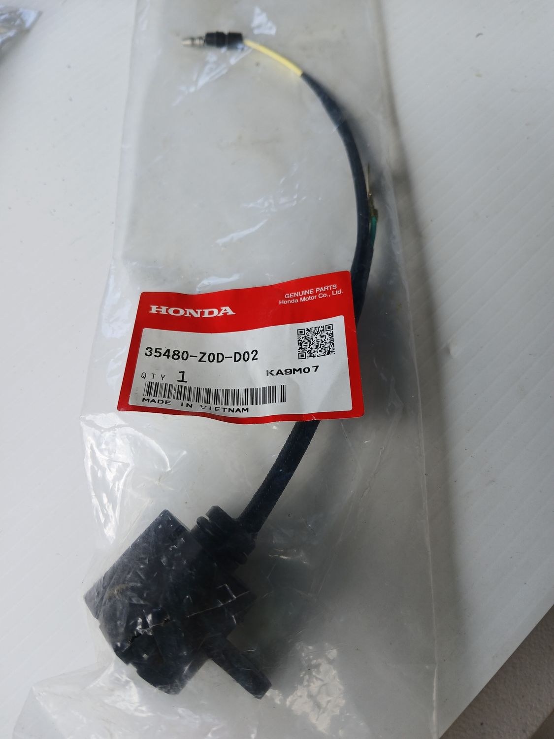 Switch.Assy, Oil Level  35480-Z0D-D02