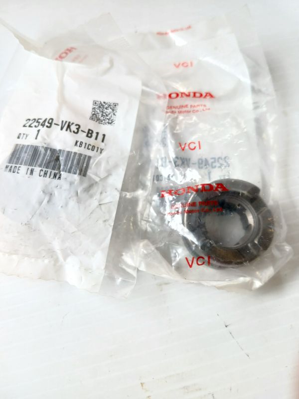 Clutch, Driven  22549-VK3-B11