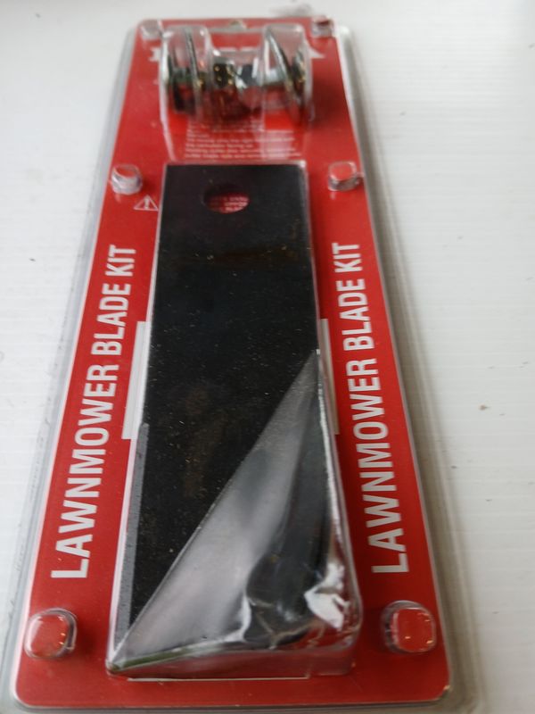 Lawnmower Blade Kit   06725-VJ9-B80