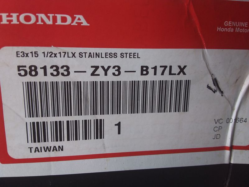 Honda 3 Blade Stainless steel Propeller. 58133-ZY3-B17LX