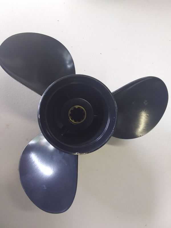 Tohatsu 3 Blade Alloy Propeller. 3R0-64527-0.