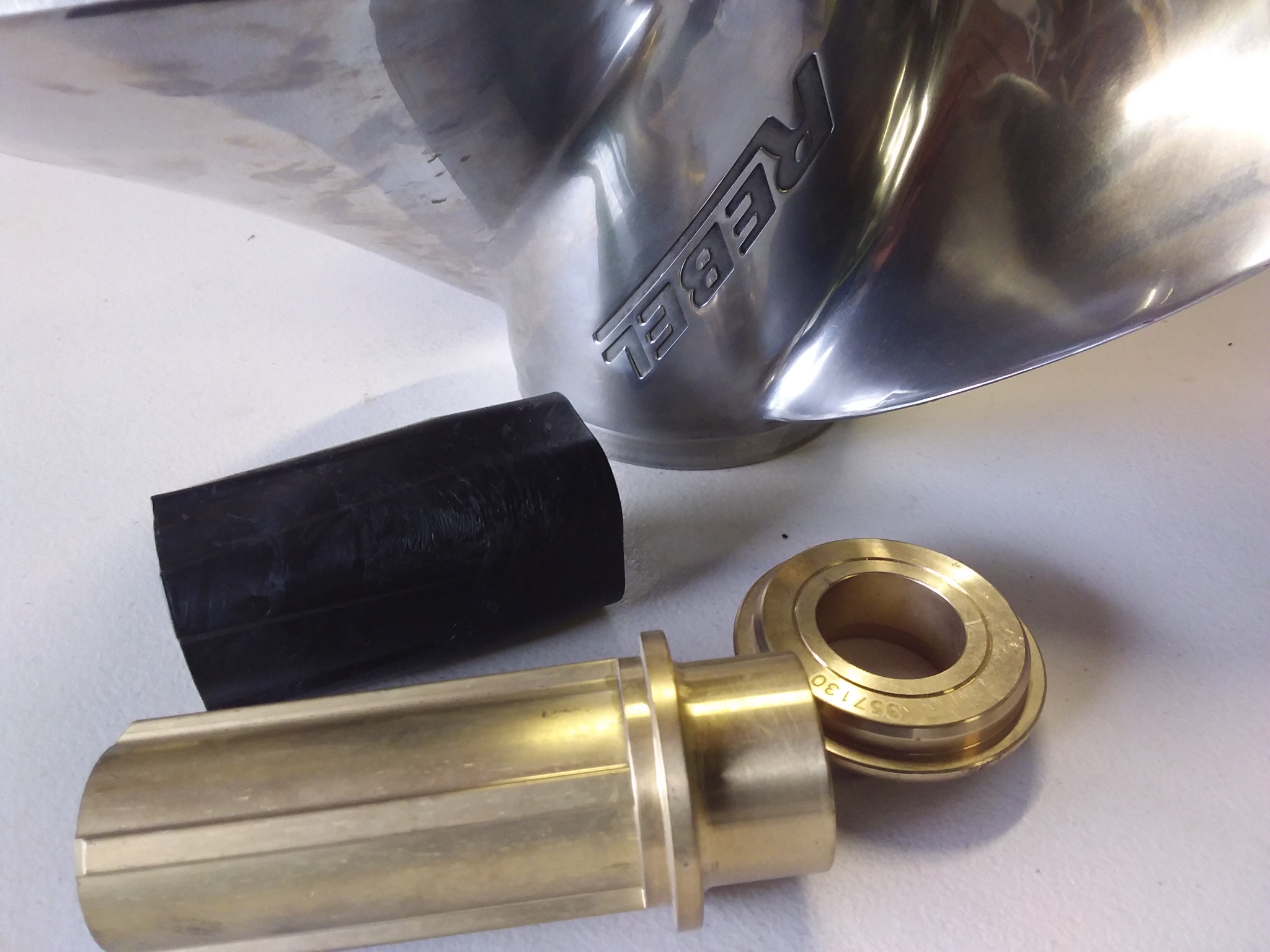 Evinrude Genuine 3 Blade Stainless Steel Propeller. 0763990.