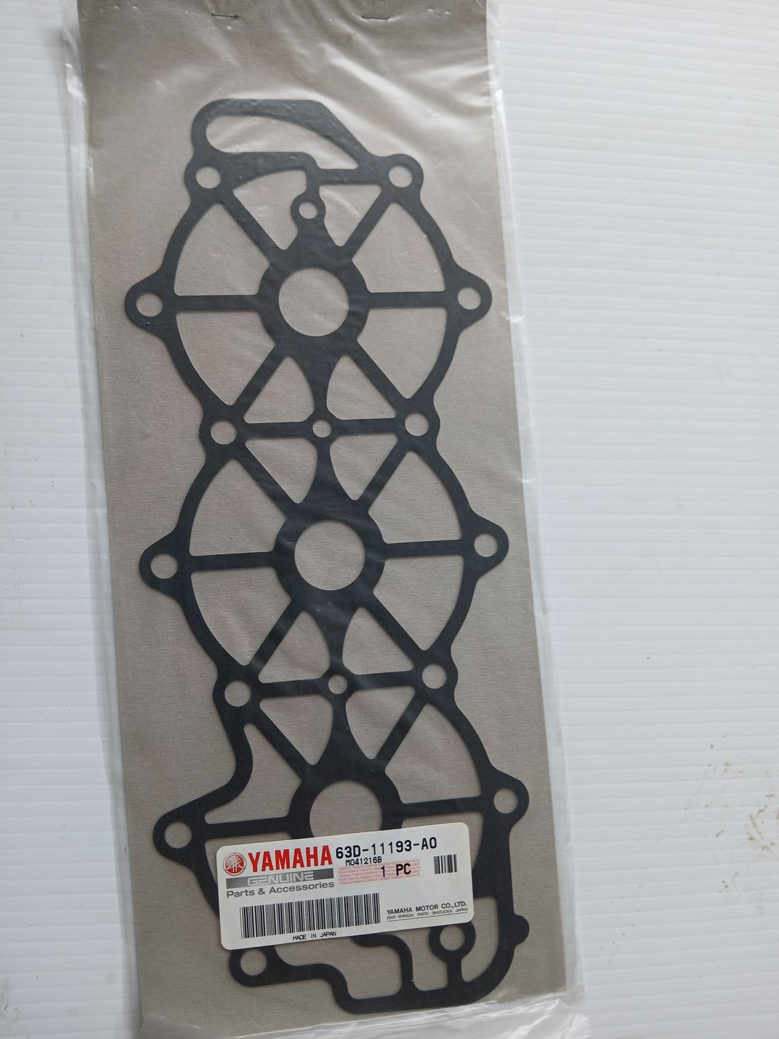 Cylinder Head Cover Gasket  63D-11193-A0