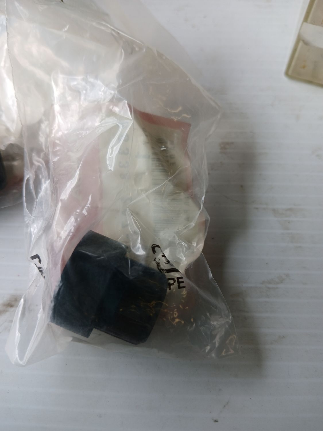 Insulator, Lower  68338-Z07-000