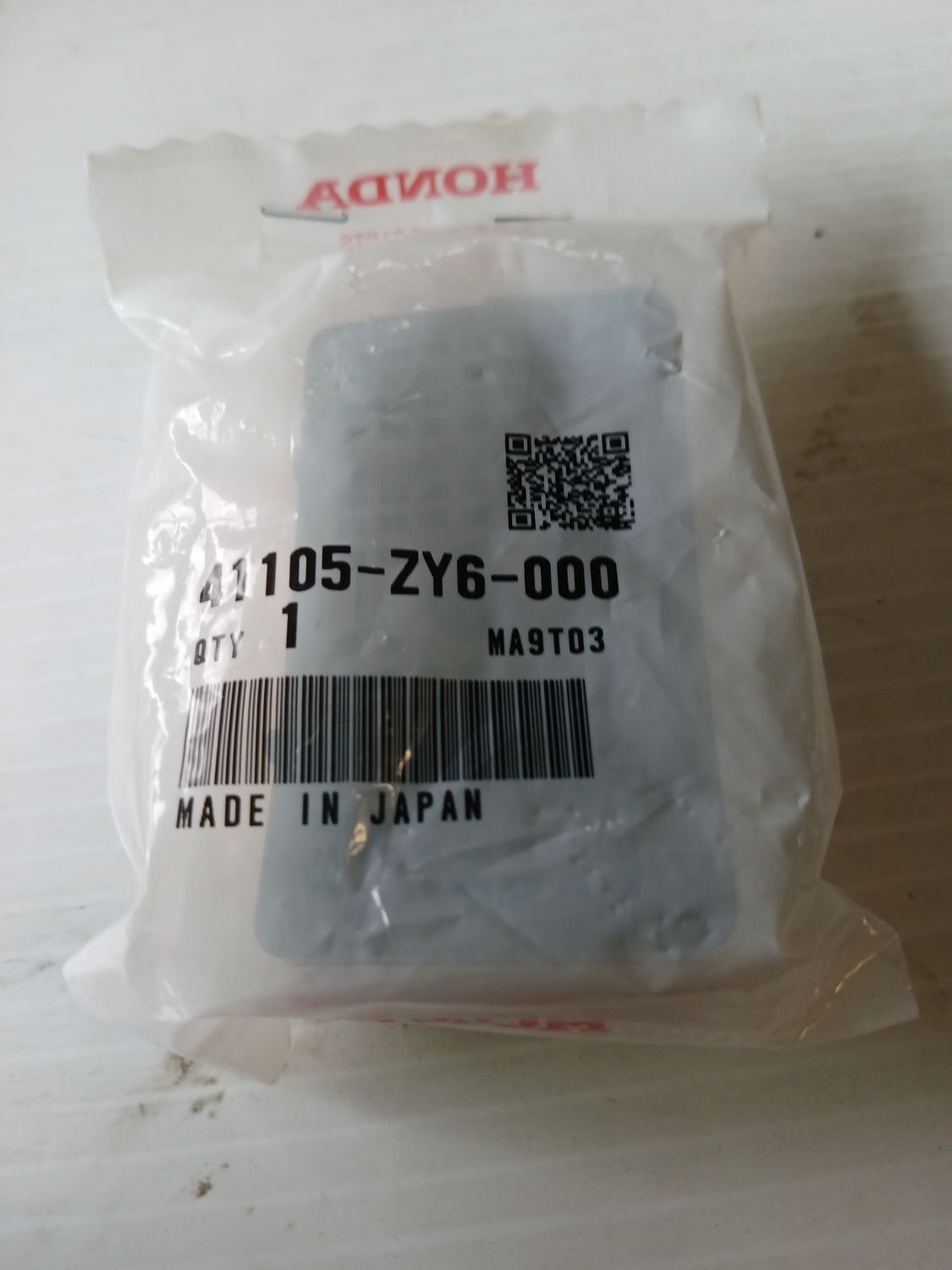 Screen, L Water  41105-ZY6-000