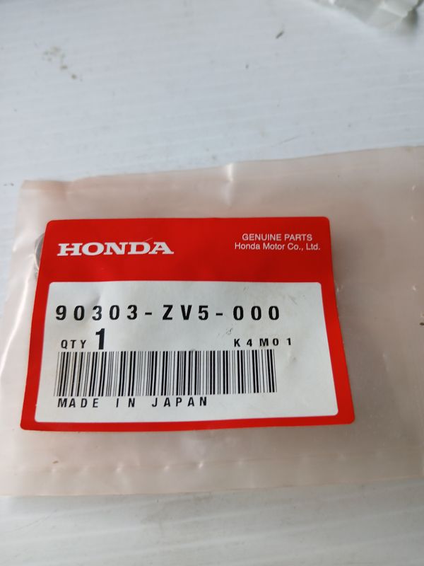Nut, Flange  90303-ZV5-000