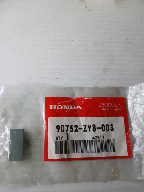 Key, Woodruff  90752-ZY3-003